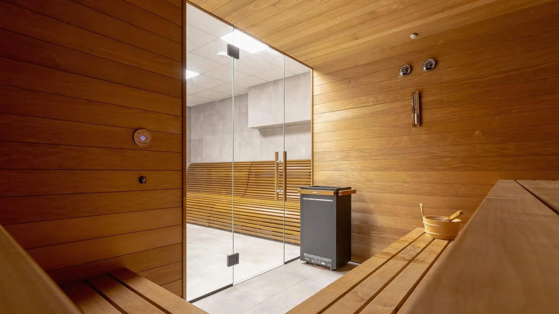 Spacious Studio For 2 People By Noclegi Renters Krakow Apartment