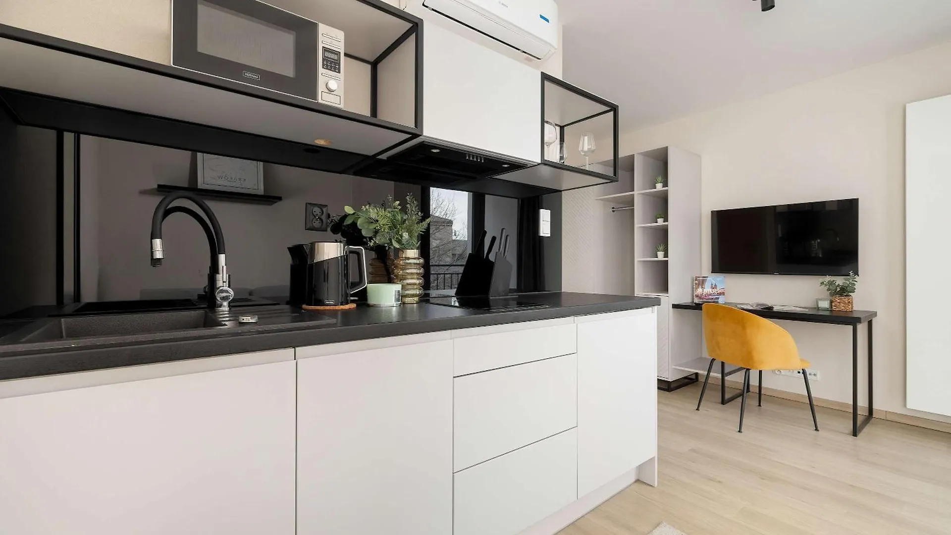 Apartment Spacious Studio For 2 People By Noclegi Renters Krakow